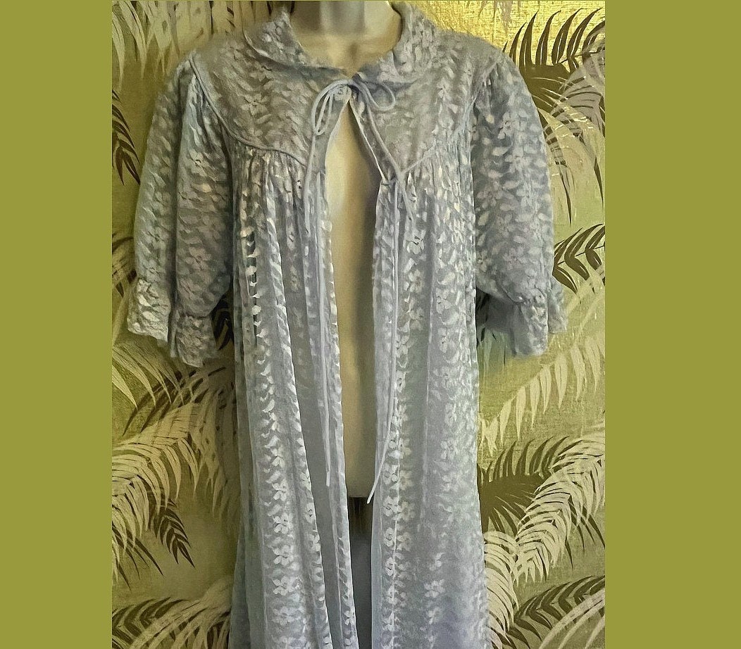 Vintage Lace Robe - Etsy Vintage Lace Robe - Etsy