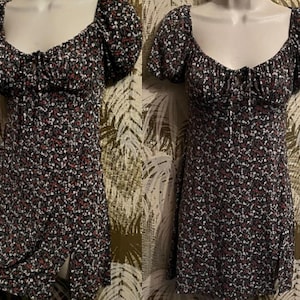 Vintage y2k Green Floral Micro Mini Dress ~ Size Sml