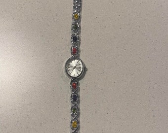 Vintage Silber Damenuhr, kleine Uhr, Armbanduhr für Frauen, Geschenk für sie, zierliches Vintage Design, Edelstahl, Edelstein zierliche Uhr