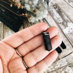 Raw Black Tourmaline Necklace, Protection Necklace, Black Stone Necklace, Black Crystal Necklace, Black Gemstone, Meditation
