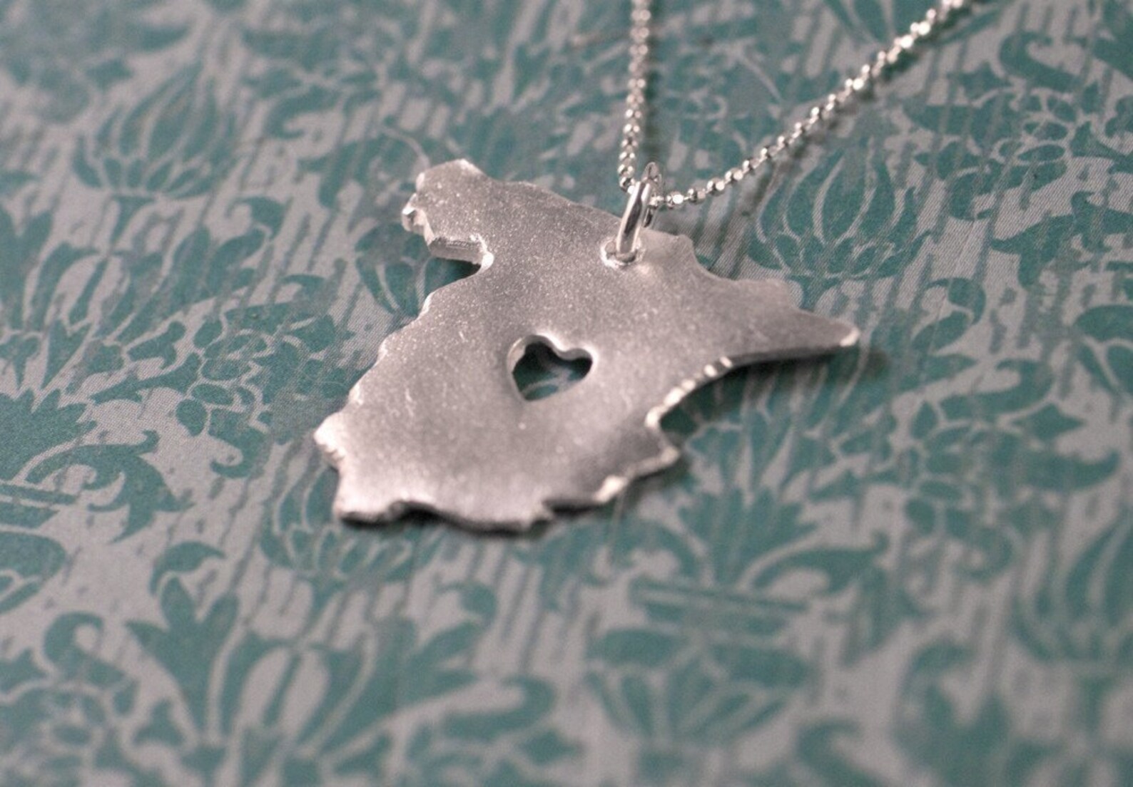 I heart Spain Necklace Fine Silver Necklace I Heart Spain | Etsy 