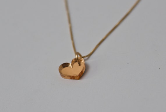 Delicate gold online heart necklace
