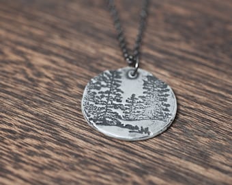 Trädhalsband - trädgräns - Vintergrönt trädhalsband - Trädhänge - Halsband i sterlingsilver med tall - Vinterträd - Vinterträdhalsband