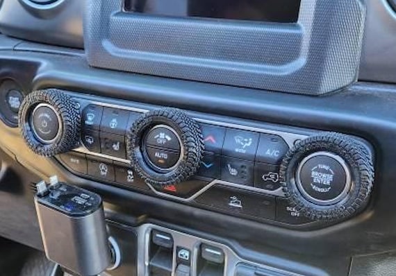 Custom Knob Covers – Jeep Wrangler & Gladiator (8.4" Display) 2018-2024