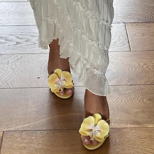 Butter Gelbe Orchidee Heels