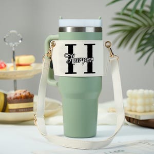 Personalisierte Name Wasserflasche Tragetasche mit verstellbarem Riemen für 40 Unzen Stanley Tumbler Geschenk