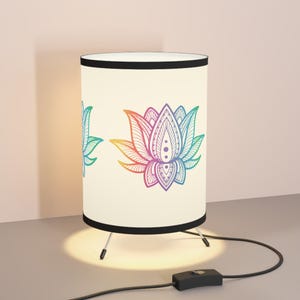 Bohemian Tripod Lamp with Colorful Lotus Shade, Decorative Lighting, Home Décor, Meditation Room, Unique Gift Idea, Colorful Lamp