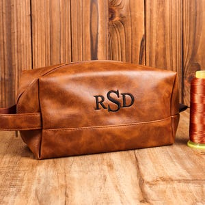 Sacs à broder pour homme d'honneur, coffret cadeau pour garçons d'honneur, kit de rasage à personnaliser, voyage, trousse de toilette personnalisée, kit de décorations en cuir, cadeau de mariage pour le marié