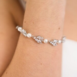 CRYSTAL PEARL BRACELET - Pearl Bracelet, Bridal Bracelet, Crystal Bridal Bracelet, Women Charm Bracelet, Rhinestone, Women Elegance Bracelet