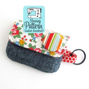 Keychain Clutch Mini Wallet PDF Sewing Pattern (Digital Delivery): Sew a mini pouch to use as a small wallet or card case.