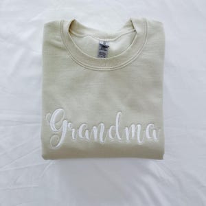 Custom Grandma Sweatshirt With Grandkids Names On Sleeve, Personalized Granny Hoodie, Gramma Outfit, Gigi Mimi Clothing, Mothers Day Gifts