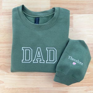 Custom Embroidered Sweatshirt, Name On Sleeve With Heart, Grandpa Shirt With Date, Daddy Est Year Shirt, Gift For New Dad, Father&#39;s Day Gift
