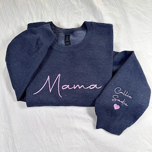 Sweat-shirt maman brodé personnalisé avec nom de l'enfant sur la manche, sweat-shirt maman personnalisé, pull maman minimaliste, cadeau fête des mères pour maman