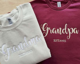 Personalized Grandma Sweatshirt with Grandkids' Names – Custom Gift for Nana, Gigi, Mimi – Mother's Day Embroidered Hoodie