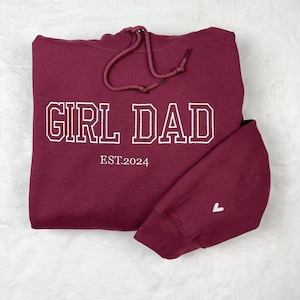 Custom Embroidered Sweatshirt, Name On Sleeve With Heart, Grandpa Shirt With Date, Daddy Est Year Shirt, Gift For New Dad, Father&#39;s Day Gift