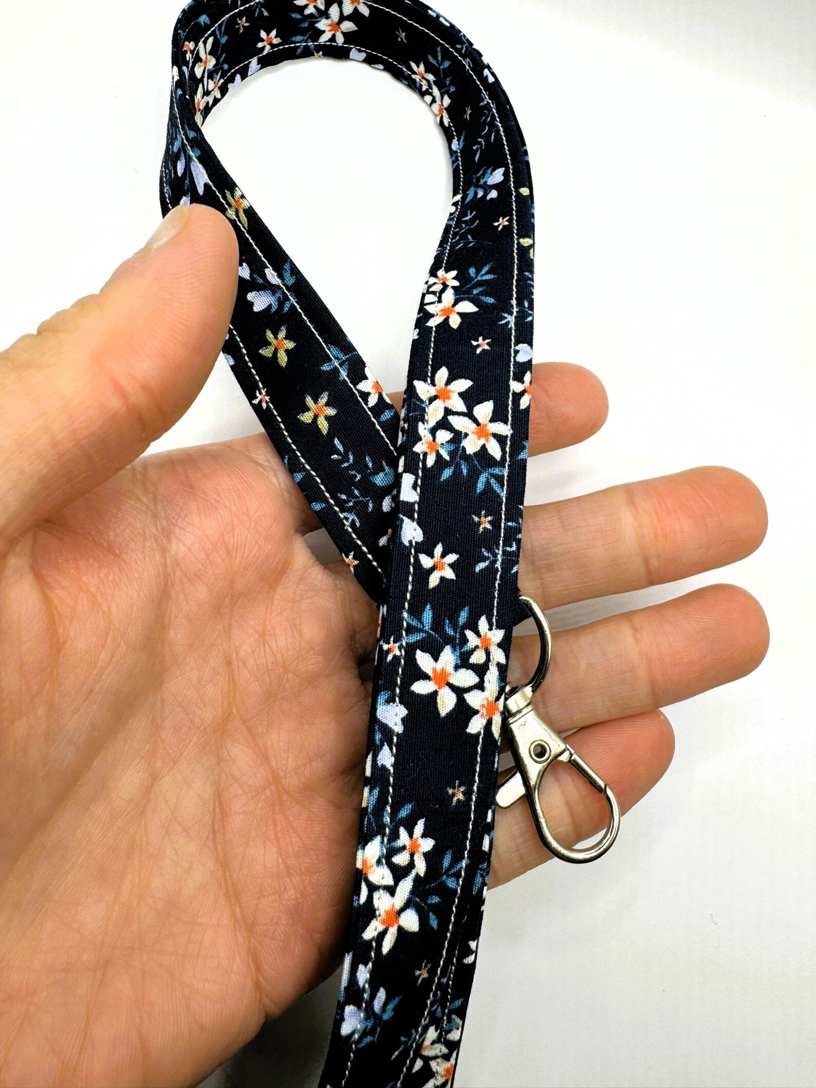Navy/pink Star Flowers Floral - Lanyard Keycord Neck Strap Id/badge ...