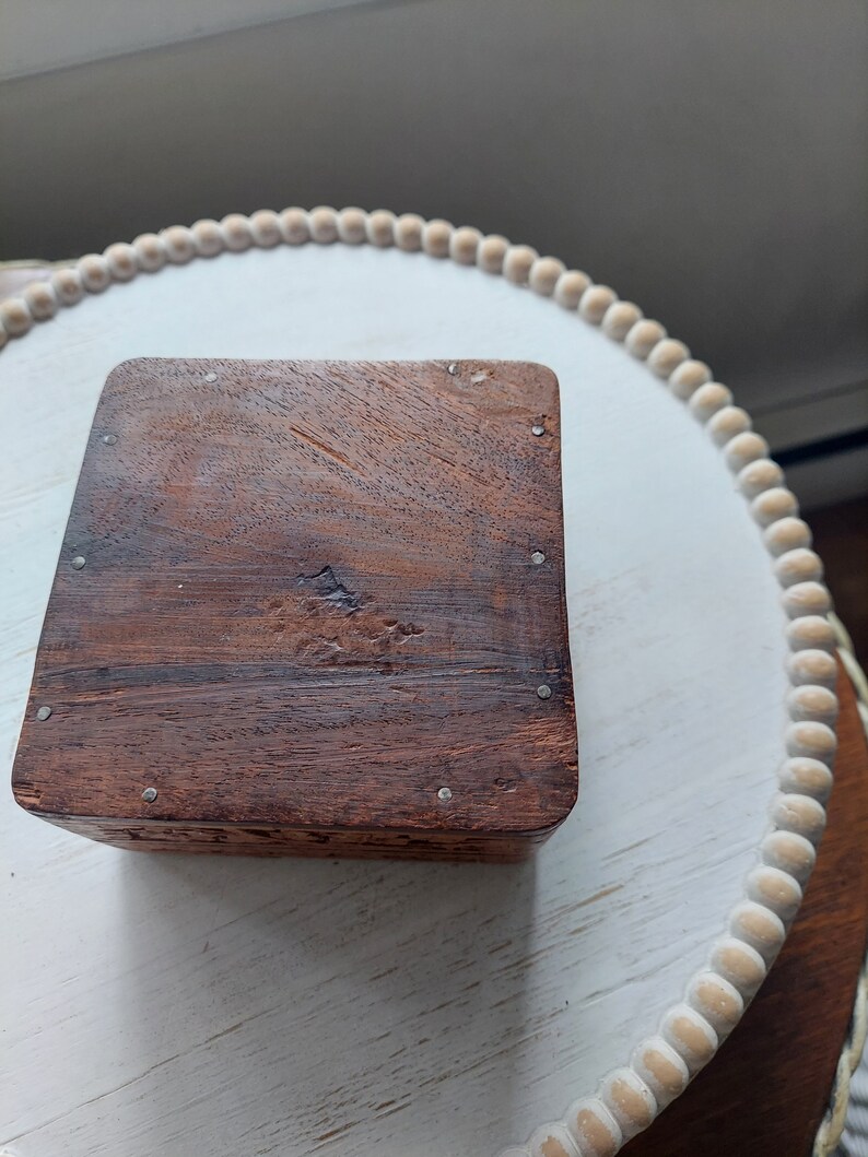 Hand-carved Sheesham Wood Block (Big)