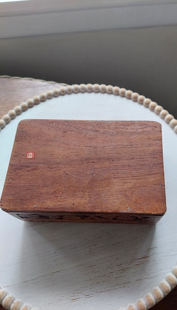 Bijnor Hand Carved Sheesham Wood Comb (Medium) main image 1
