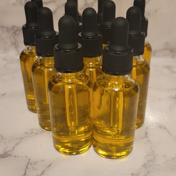 1 oz Unlabeled Kakadu plum oil + Goji berry oil. Customize to your needs