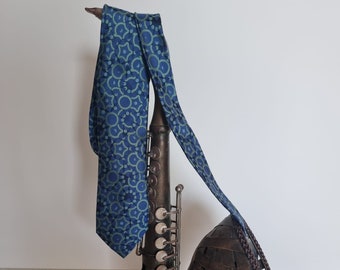 A luxury blue and limited edition of a boutique tie inspired by a Nobel prize winner Prof. Dan Shechtman; Men accessory ; present