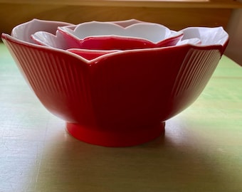 Vintage Red Lotus Bowls, Japanese Mid-Century Porcelain