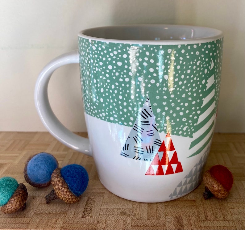 Starbucks Mug with Penguin and Trees Collectible Holiday Winter 12 oz. Mug image 3