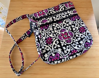 Purse Vera Bradley Quilted Shoulder / Crossbody Bag Triple Zip Hipster Scroll Medallion Pattern Handbag Retired Print Cotton
