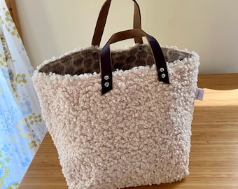 Button Jar Skipper BAH Tote / Yarn Knitting Project Bag / Purse Fleece with Leather Handles