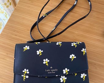Kate Spade Laurel Way Winni Safiano Crossbody Clutch Excellent Condition