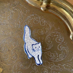 Vintage Kitty Cat Pin Brooch Dedham Pottery Style Signed 1994 The Potting Shed