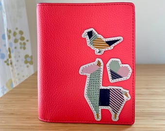 Fossil Leather Wallet Vintage This & That Line Llama Bird Heart Appliqué Vintage 1980s or 90s Genuine Leather