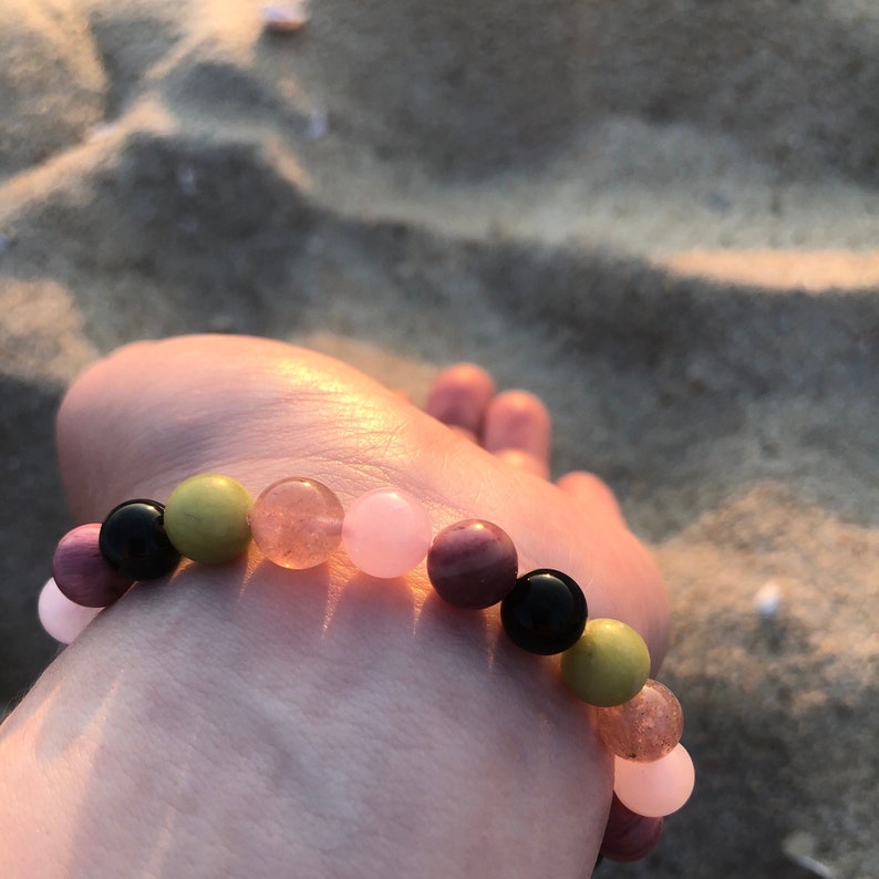 Pearl Four Leaf Clover Gemstone Bracelet: Pearl, Lucky Jade, Strawberry ...