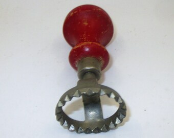 Vintage Red Handle Ravioli Cutter Wood Handle Italian Round Pasta Tool