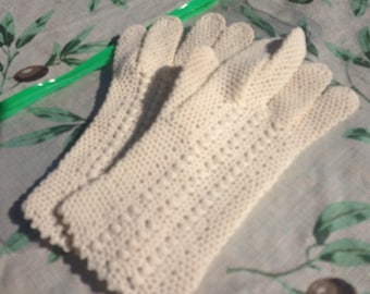 Vintage Women's White Crochet, Knit Costume Formal Gloves