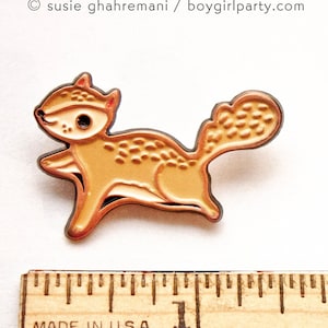 Enamel pin, SQUIRREL PIN, squirrel enamel pin, backpack pins, animal enamel pin, flying squirrel, kawaii enamel pins, lapel pin cute gift