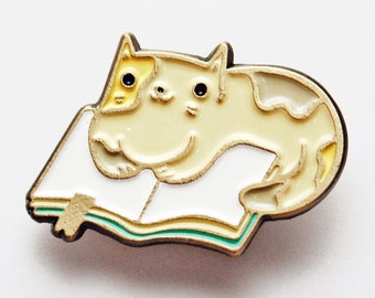 Cute cat pins — Bookish Jewelry — Calico Cat Enamel Pin — Books and cats jewelry — Book Lover Gift — Bookish Pin — Library Book Brooch