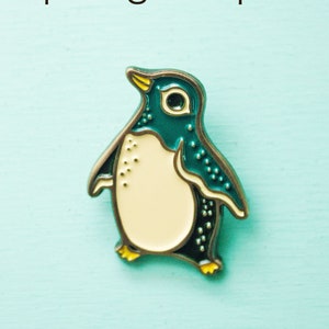 Penguin ENAMEL PIN kawaii gifts cloisonne penguin pin, tiny penguin brooch, animal pins, christmas for her, kawaii christmas gift ideas