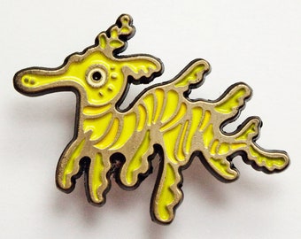 Collar Pin — Leafy Sea Dragon Pin — Summer Gift — Summer Jewelry — enamel pin badge accessories — Weedy seadragon — leafy seadragon pin