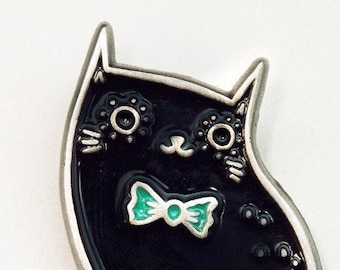 Spoopy Black Cat Gifts — Kawaii Goth Accessories — Enamel pin Halloween Jewelry for Women — Pastel Goth Pins — Gigi cat pin enamel