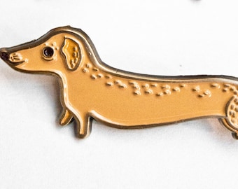 Dachshund Pin / Wiener Dog Brooch – Cute Dachshund Gift – Dachshund Jewelry – Dog Enamel Pin — Cute Dog Lover Gifts for Men — Dachsund Gifts