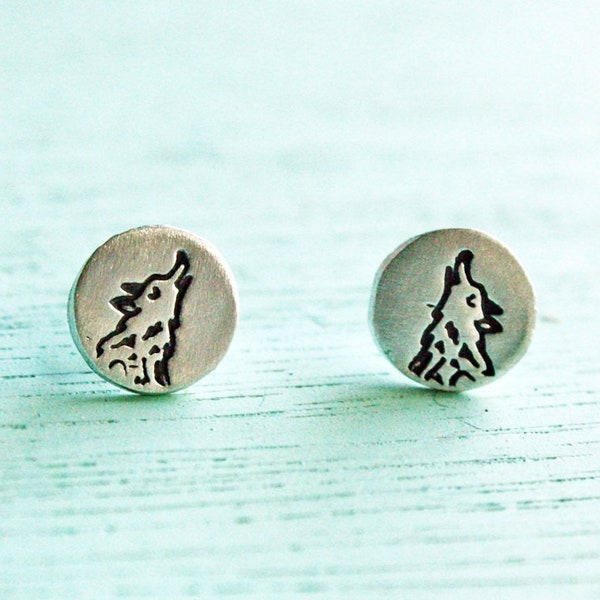 Tiny stud silver WOLF Earrings - gift for her - tiny earrings silver, small stud earrings for women, girlfriend gift wife gift, howling wolf