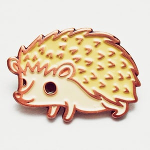 Niedliche Emaille Pins — Boygirlparty Igel Pin — Geschenke für sie unter 10 — Kawaii Igel Emaille Pin — Bestseller