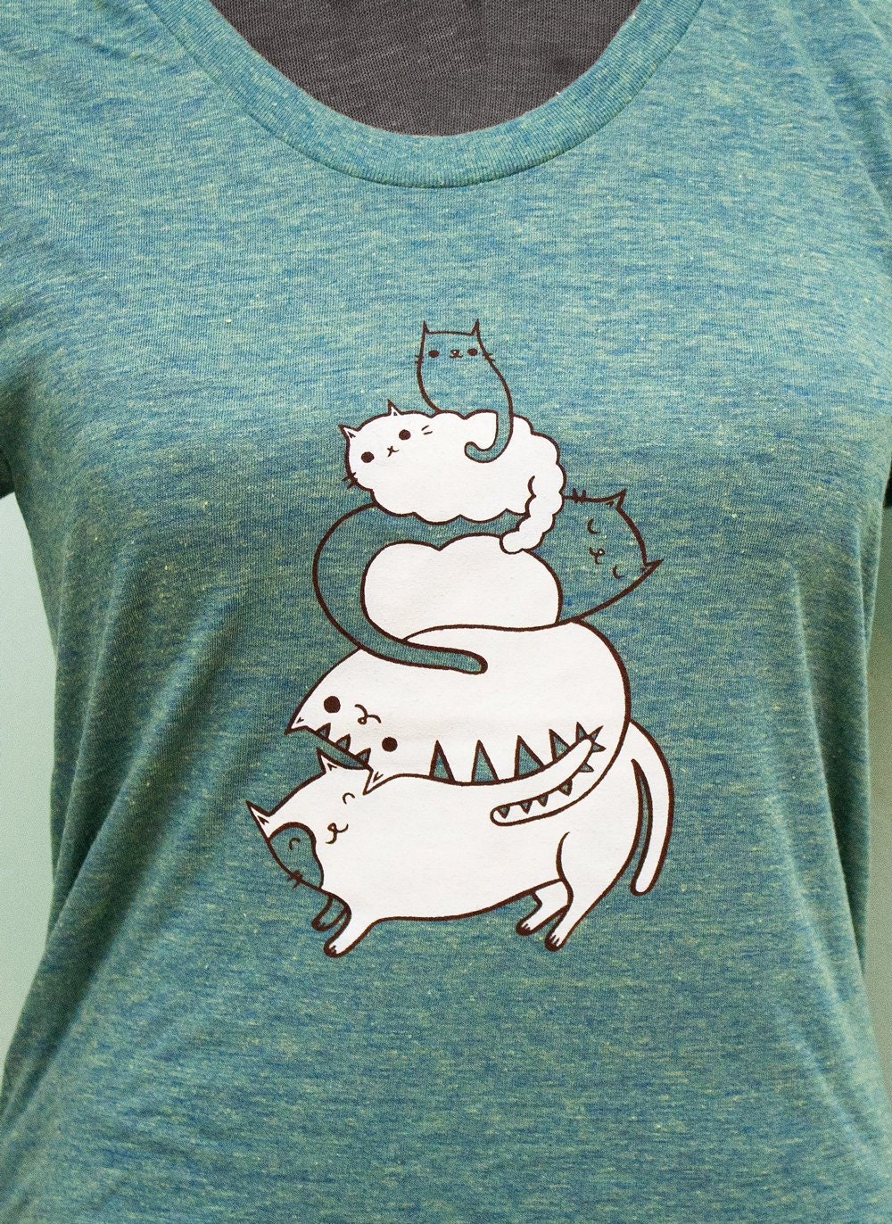Kawaii CAT SHIRT -- Cat T-shirt -- Cat Womens TShirt -- Gift for Cat …