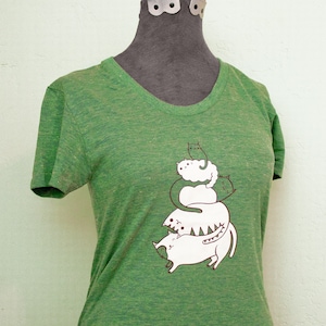 Kawaii CAT SHIRT -- Katzen-T-shirt -- Katzen-Damen-T-Shirt - Geschenk für Katzenliebhaber - Katzen-Shirts für Frauen Bild 2
