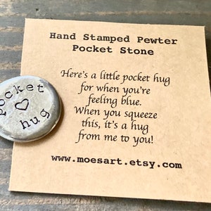 Pocket Hug Token Tinnen gepersonaliseerde munt / I Love You Reminder Stone, Love Charm, Miss /Thinking/Thank You Gift Idea, Angel Medallion afbeelding 3