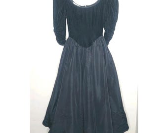 Robe vintage des années 80 Gunne Sax noire Jessica McClintock taffetas en velours USA Taille 3