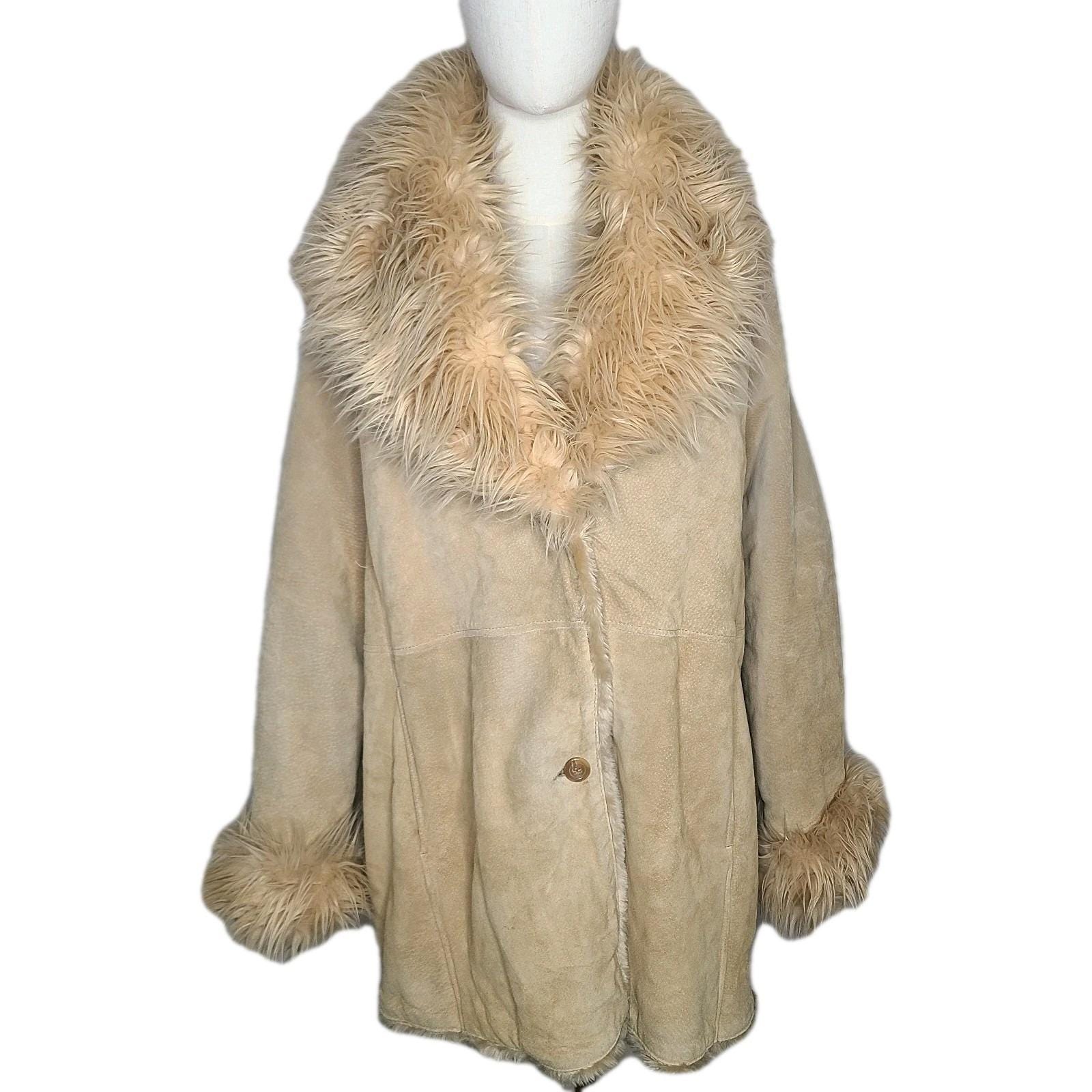 ジャケット・アウター 90s vintage fur coat jacket y2k n2b Vintage 90s 2000s Dollhouse NYC Outerwear Faux Fur Coat Size