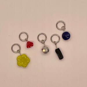 Multicolor stitch markers