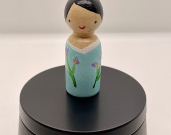 Peg doll keepsake box