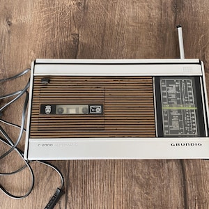 Vintage Grundig C 2000 Radio Cassette Player: 1970s Retro Audio,rare radio